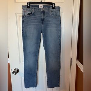 Hudson Natalie Mid Rise Straight Ankle Jean, Raw Hem, EUC,  RN 107906, Size 29